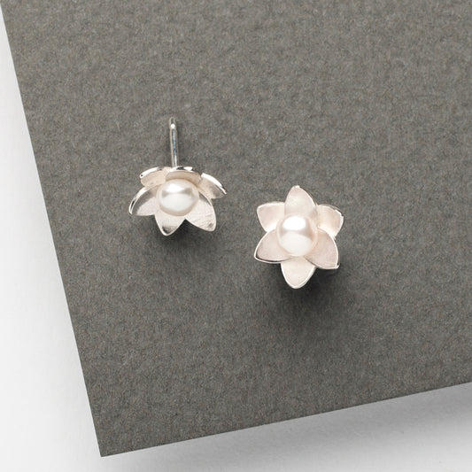 Dainty Daffodil Pearl Studs