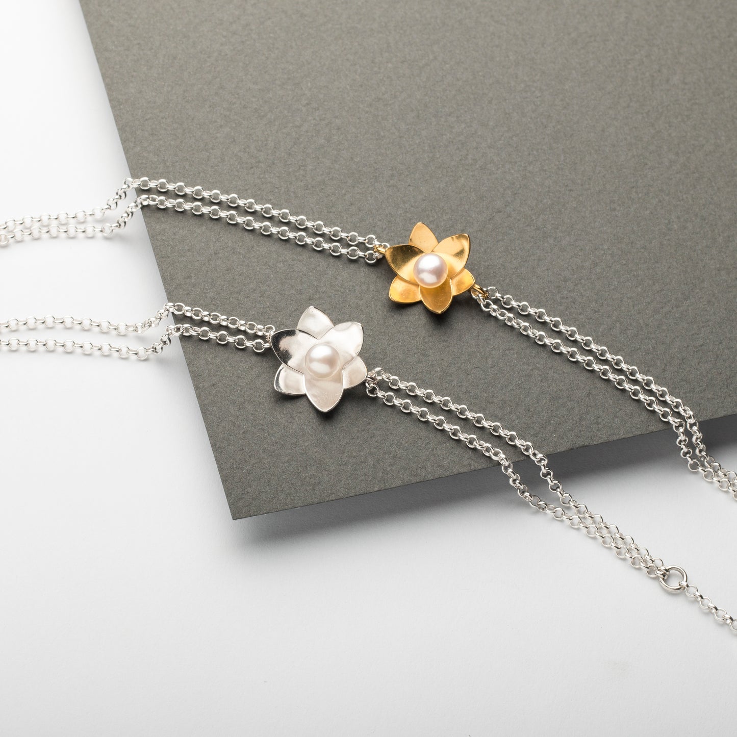 Bold Daffodil Pearl Bracelet