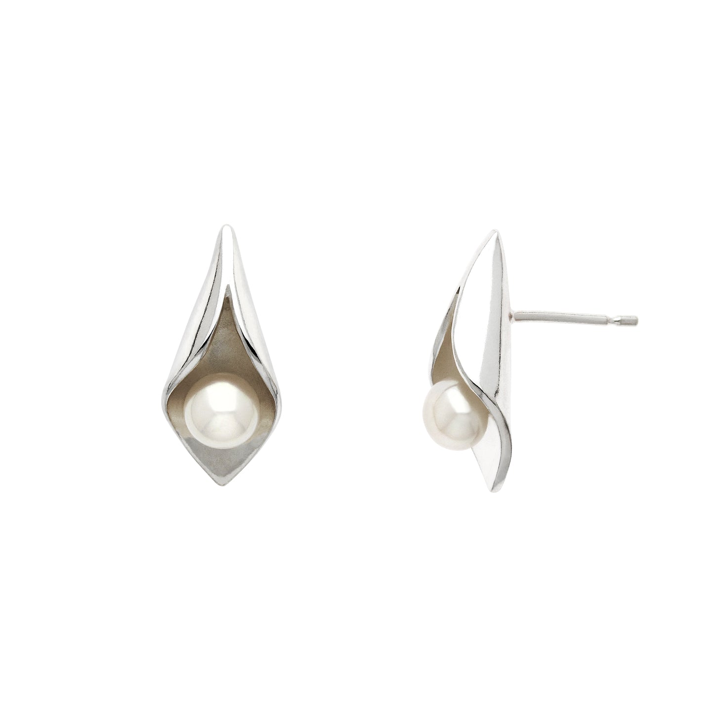 Calla Lily Pearl Studs