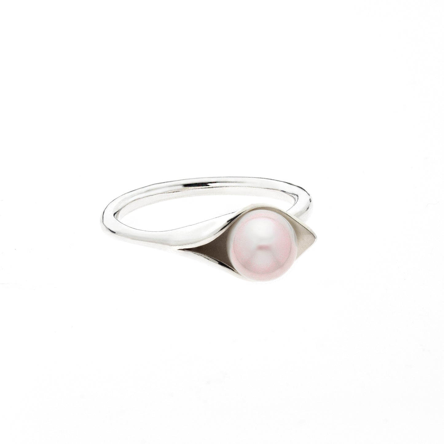 Calla Lily Pearl Ring