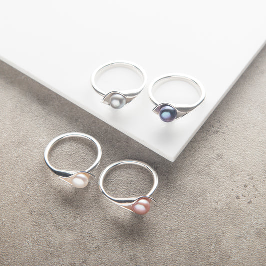 Calla Lily Pearl Ring