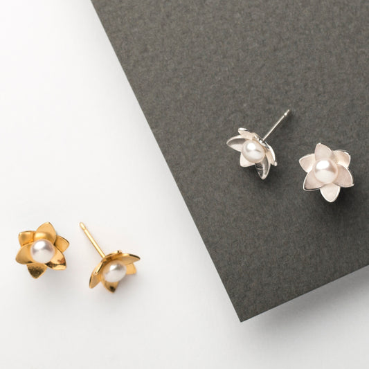 Dainty Daffodil Pearl Studs