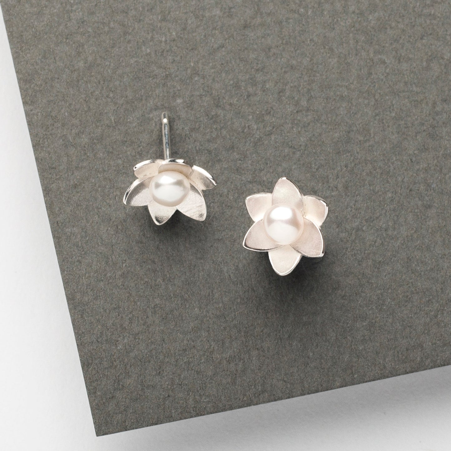 Dainty Daffodil Pearl Studs