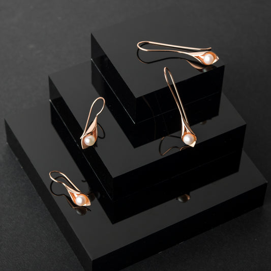 Golden Calla Lily Pearl Short Drop Earrings
