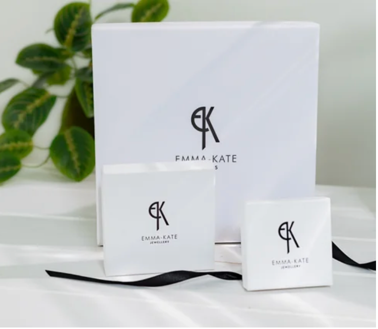 Calla Lily Pearl Bold Pendant