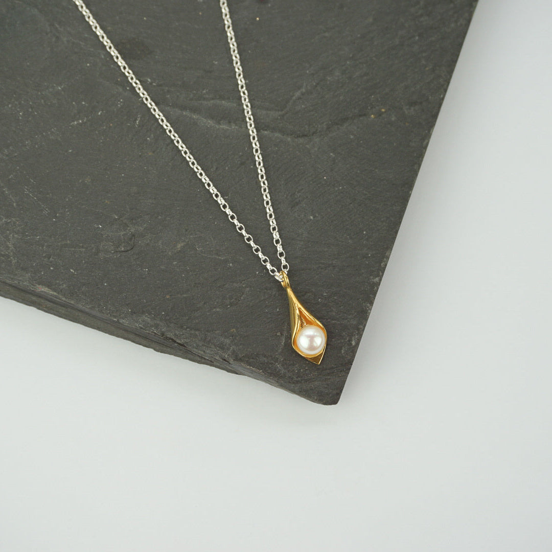 Gold Calla Lily Pearl Pendant